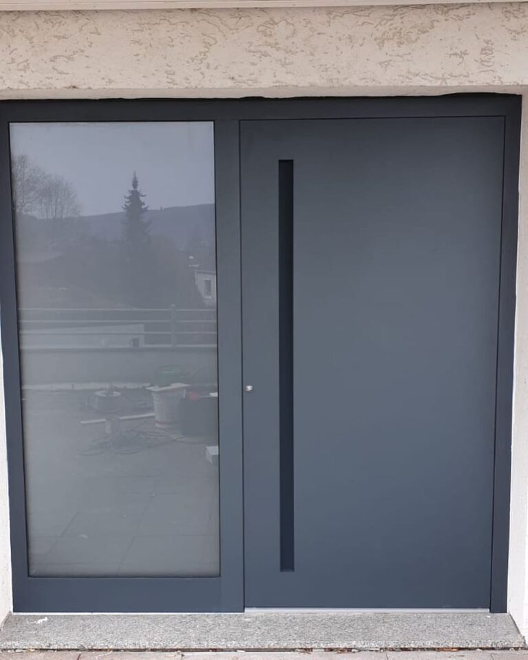 Aluminiumhaustür mit Muldengriff